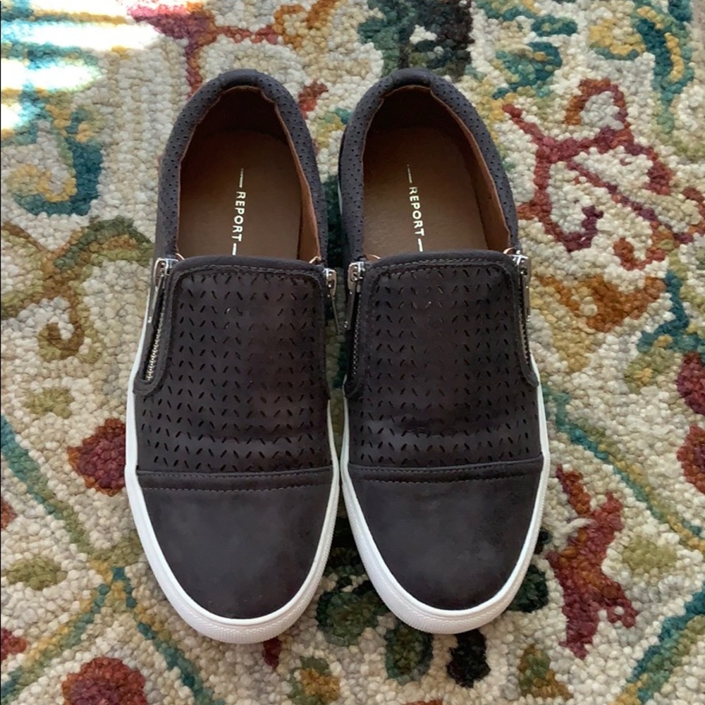 Report Footwear Slip On Sneaker